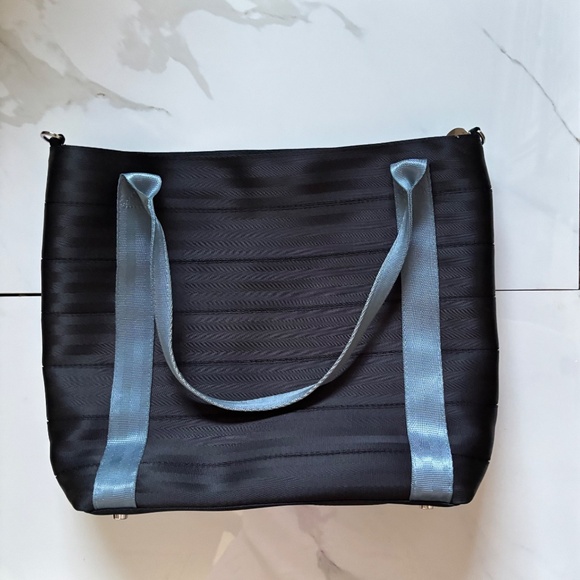 Harveys The Mandalorian Tote - Picture 2 of 5